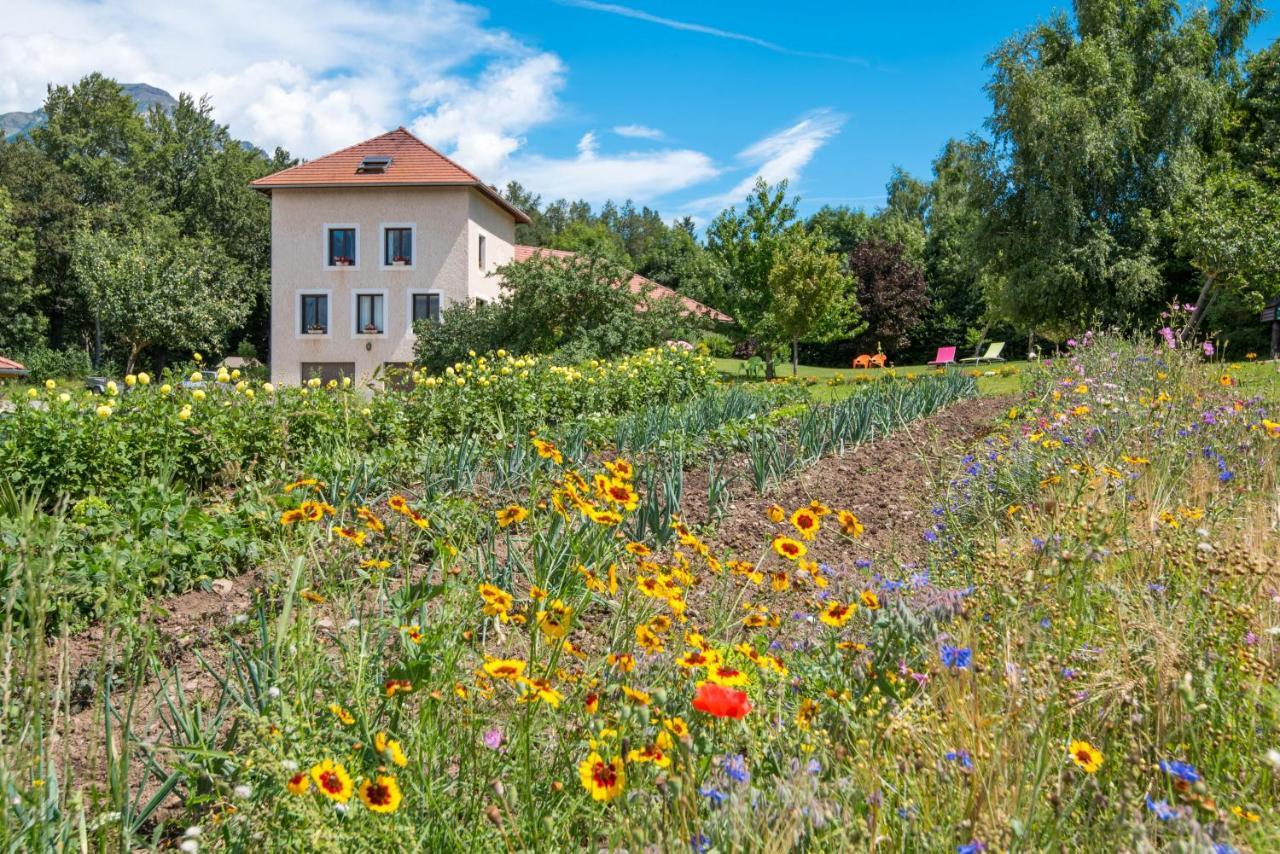 "La Combe Fleurie" Appartements & Chambres Saint-Bonnet-en-Champsaur Exteriér fotografie