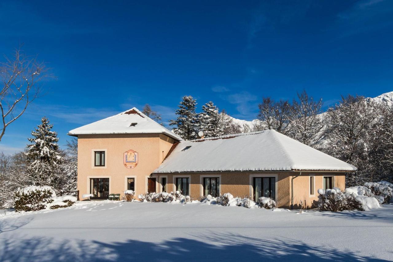"La Combe Fleurie" Appartements & Chambres Saint-Bonnet-en-Champsaur Exteriér fotografie