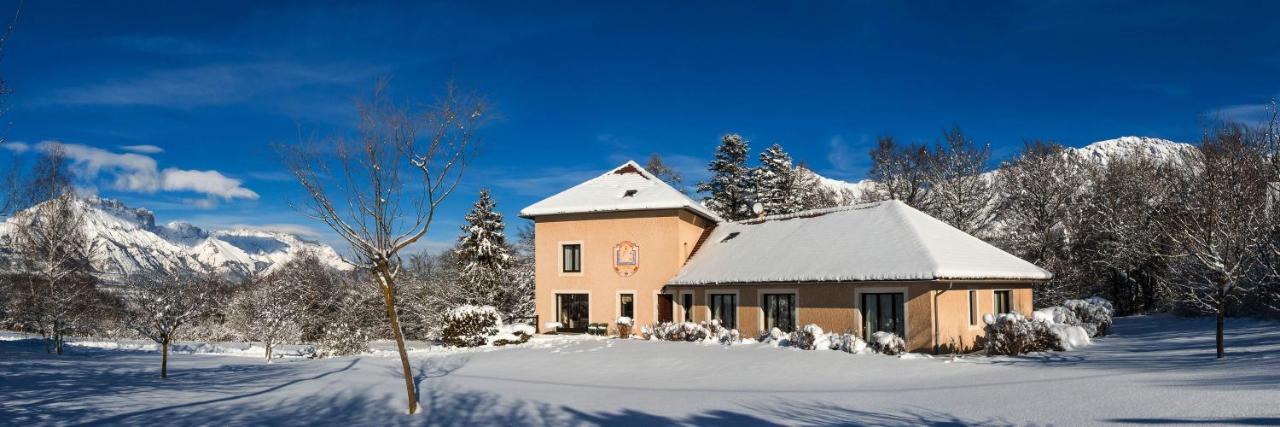 "La Combe Fleurie" Appartements & Chambres Saint-Bonnet-en-Champsaur Exteriér fotografie