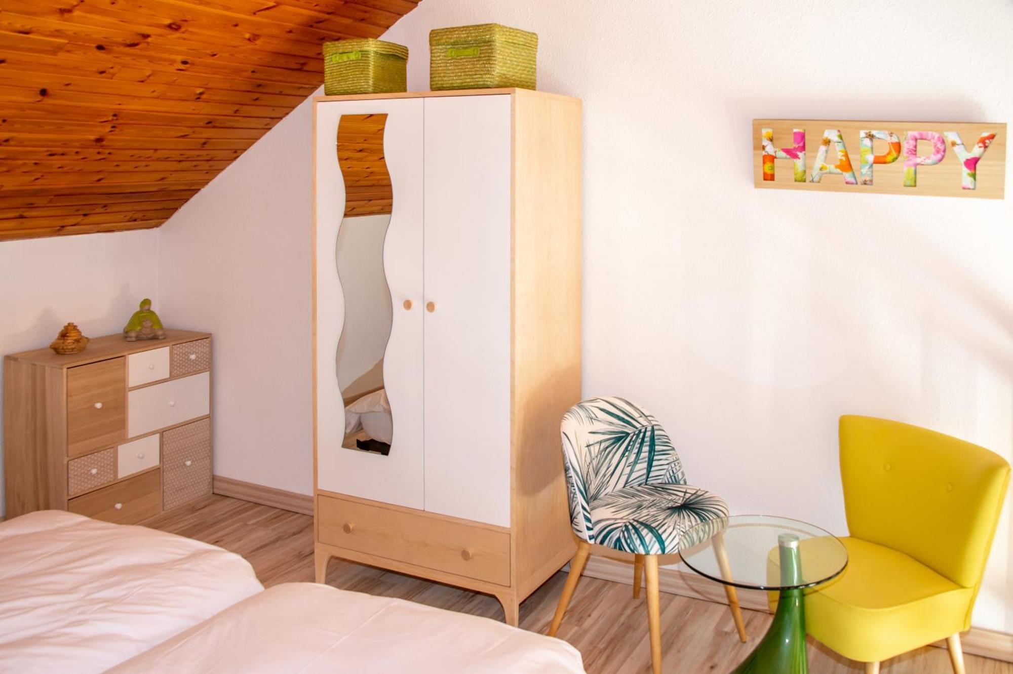 "La Combe Fleurie" Appartements & Chambres Saint-Bonnet-en-Champsaur Pokoj fotografie