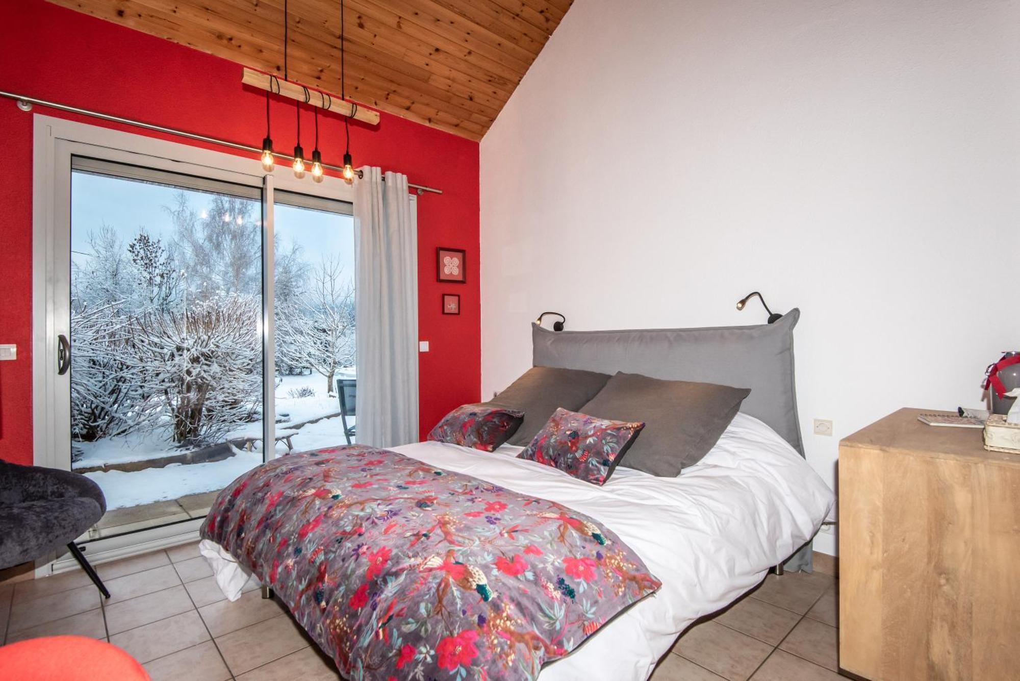 "La Combe Fleurie" Appartements & Chambres Saint-Bonnet-en-Champsaur Pokoj fotografie