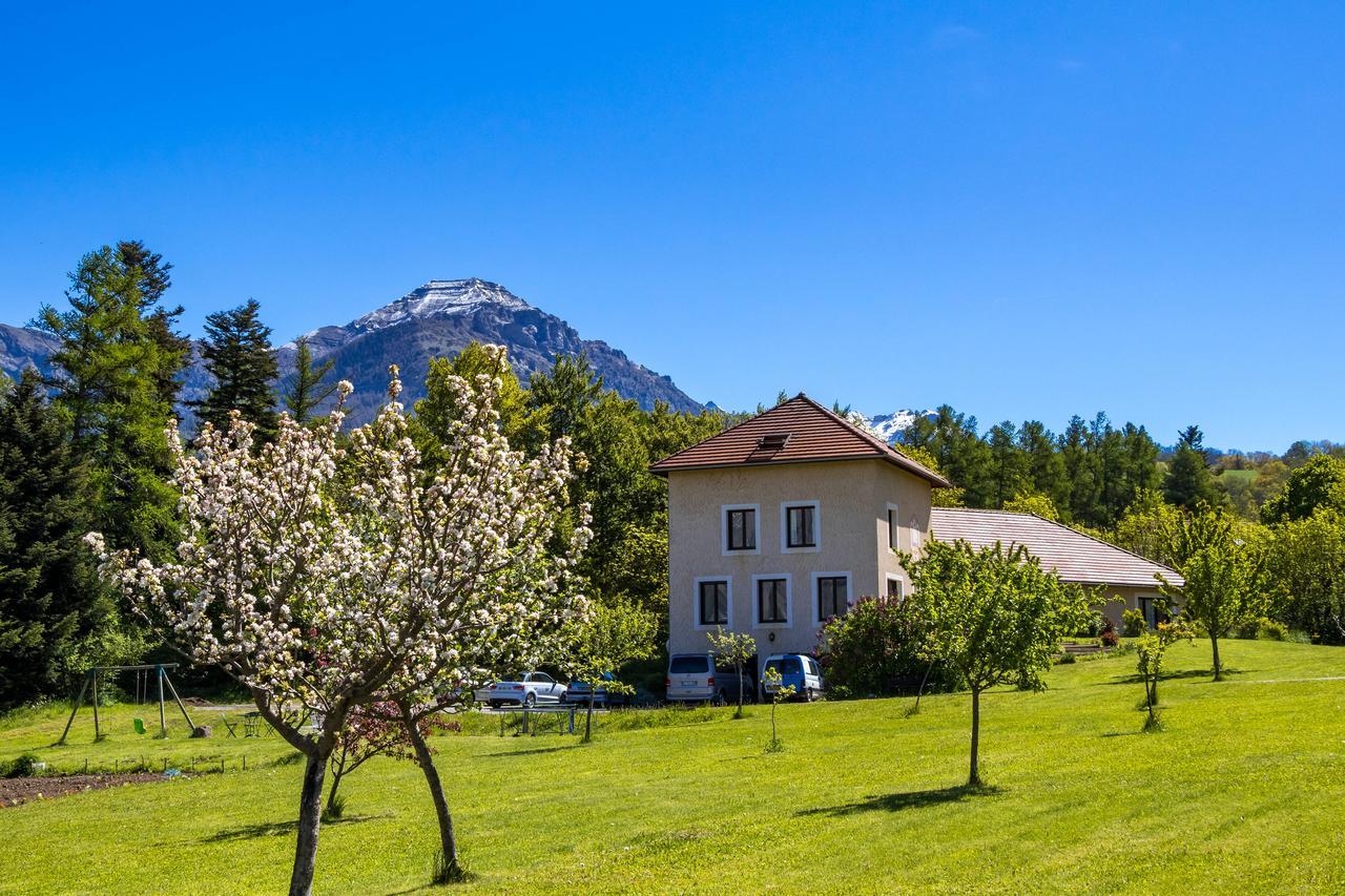 "La Combe Fleurie" Appartements & Chambres Saint-Bonnet-en-Champsaur Exteriér fotografie