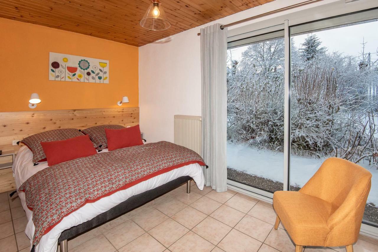 "La Combe Fleurie" Appartements & Chambres Saint-Bonnet-en-Champsaur Exteriér fotografie